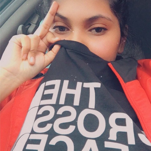 Meet your Posher, Lucy - Picture 1 of 1